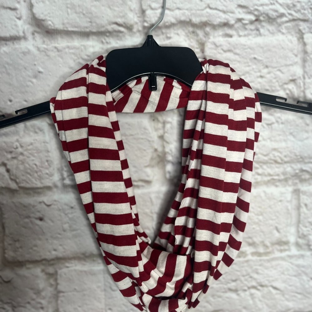 Infinityโ Scarf Red White Soft Lightweight